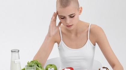 Which Foods Cause Hair Loss | hair loss treatment in Pakistan