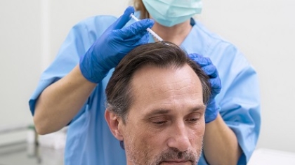 Are hair transplant scars visible