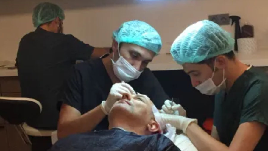 Best Clinic for Realistic Hair Transplant Hairline